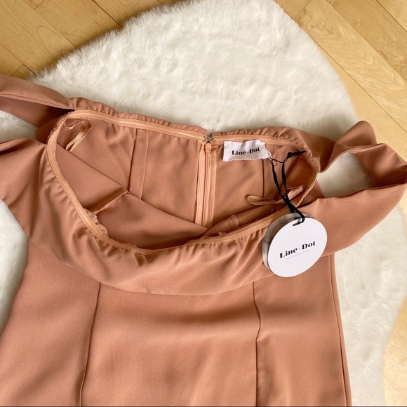 SOLD - Revolve | Line & Dot Lopez Off Shoulders - Picture 5 of 12